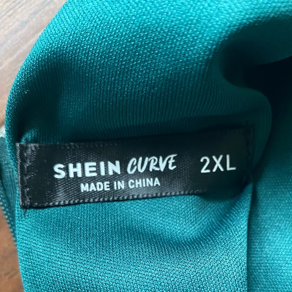 Floral Padded SHEIN Curve Dress - Picture 7 of 9